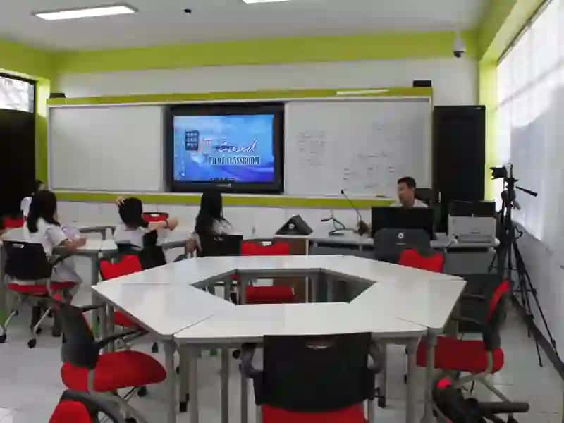 An Ideal School 2