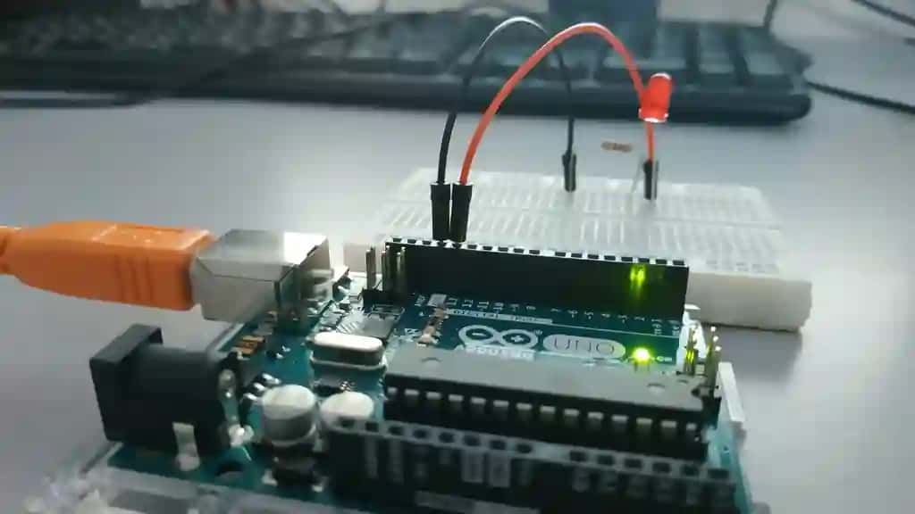 Arduino loyihalari, kodlash yordami, har qanday murakkablik darajasi