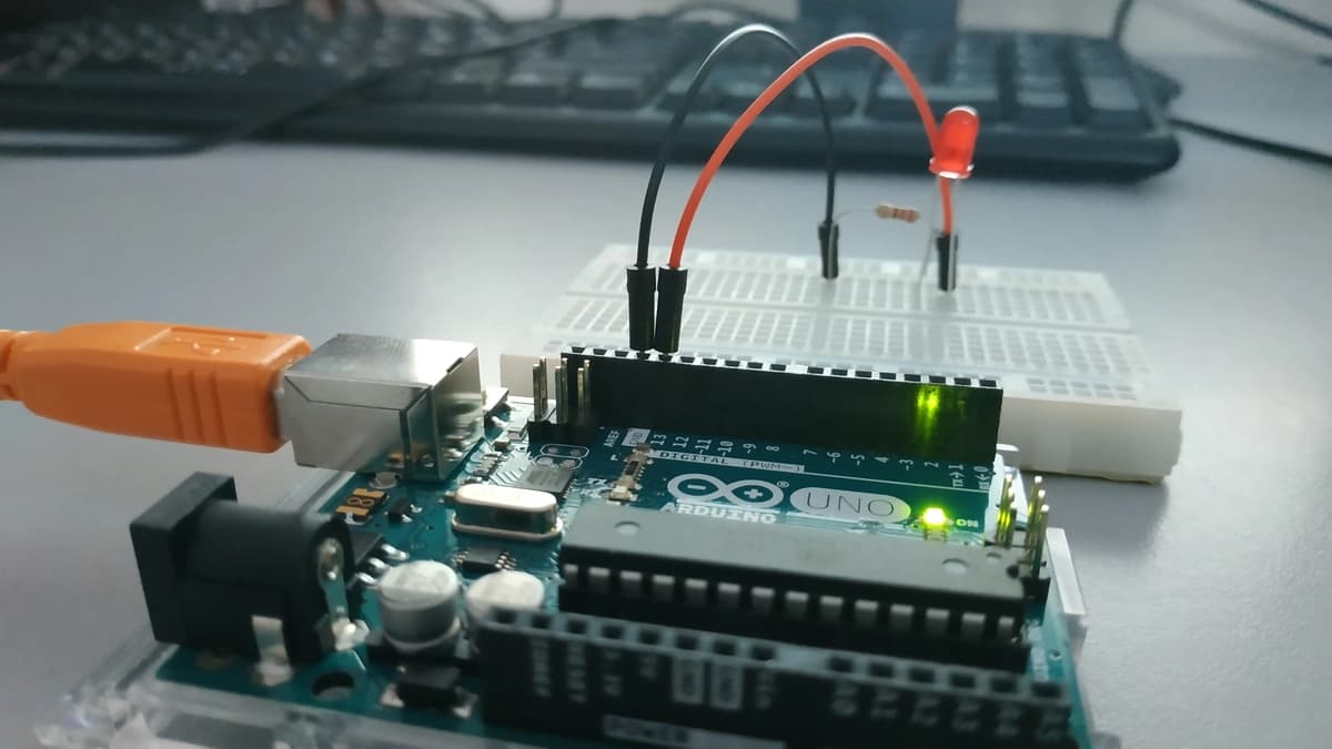 Arduino loyihalari, kodlash yordami, har qanday murakkablik darajasi