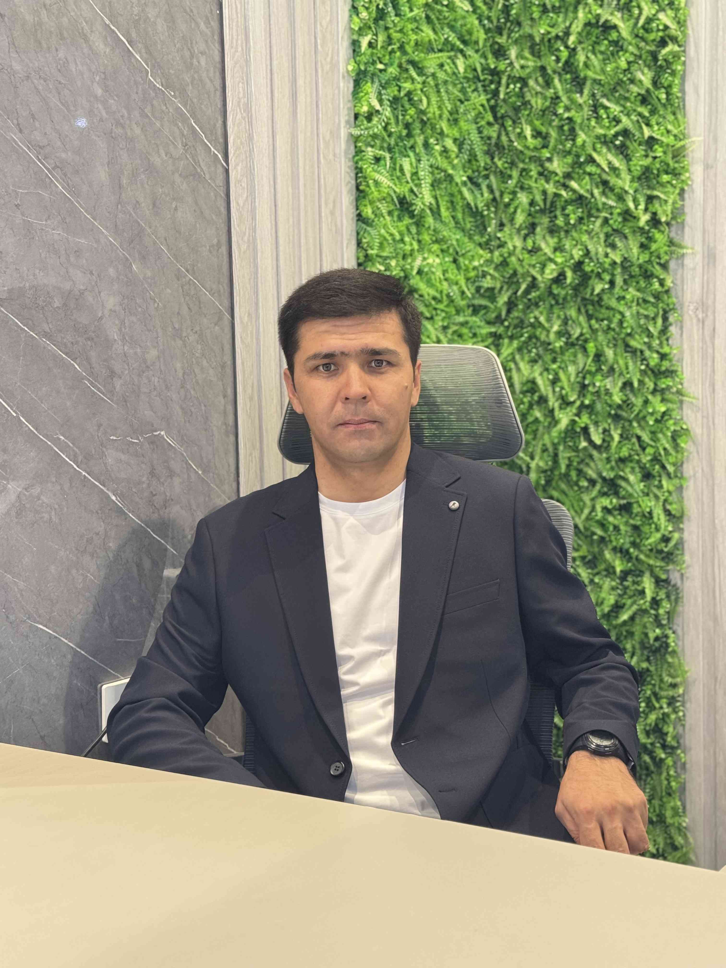Elyor Rajabov /// University KIU